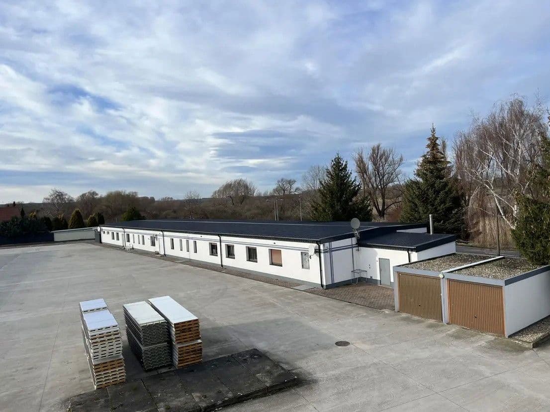 Predaj nebytového priestoru 91.101 m², Wettin-Löbejün, Sasko-Anhaltsko Predaj nebytového priestoru 91.101 m², Wettin-Löbejün, Sasko-Anhaltsko