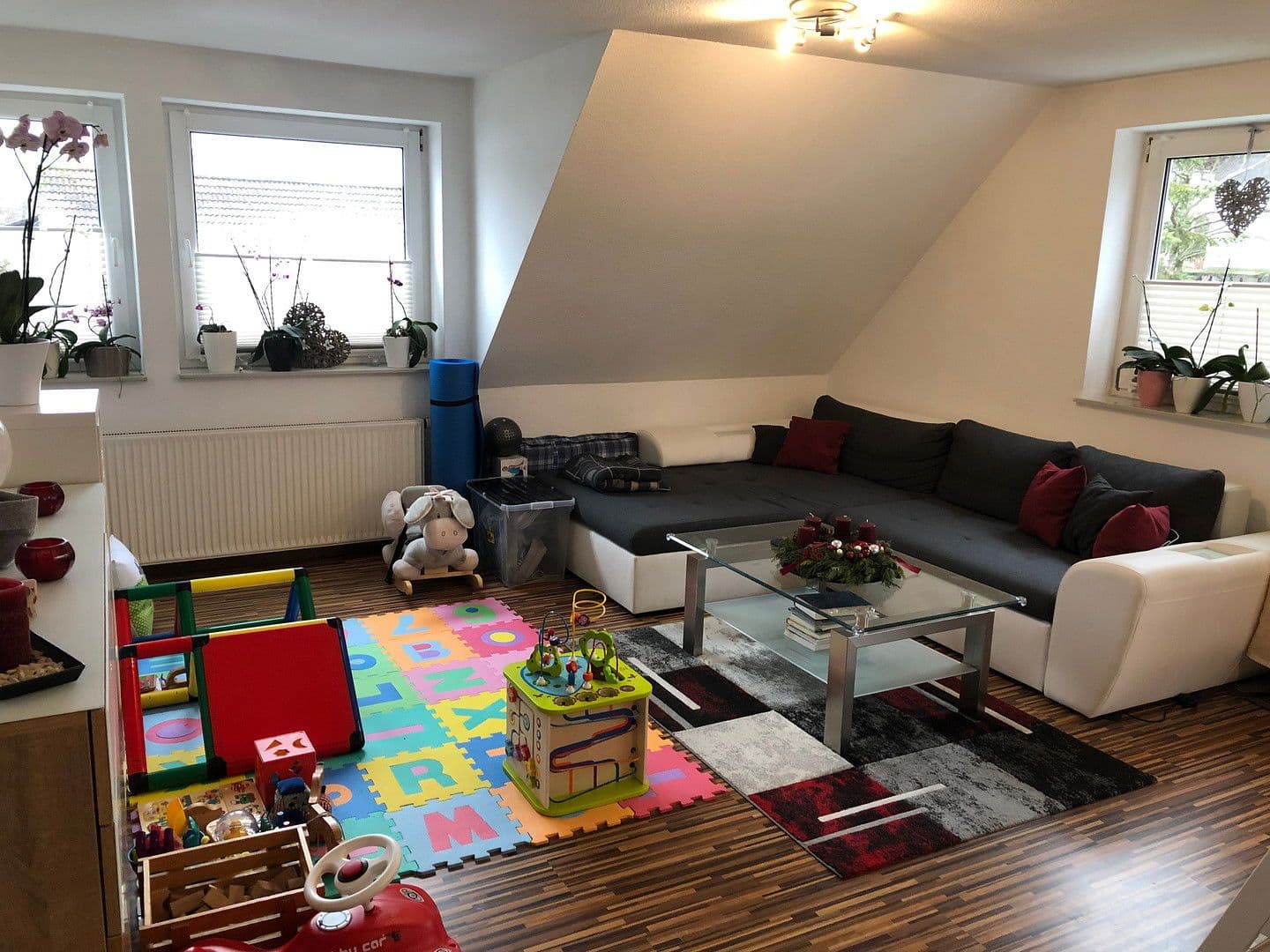 Prenájom bytu 3-izbový 82 m², Zitzenbachstrasse 47, Kreuztal, Severné Porýnie - Westfálsko Prenájom bytu 3-izbový 82 m², Zitzenbachstrasse 47, Kreuztal, Severné Porýnie - Westfálsko