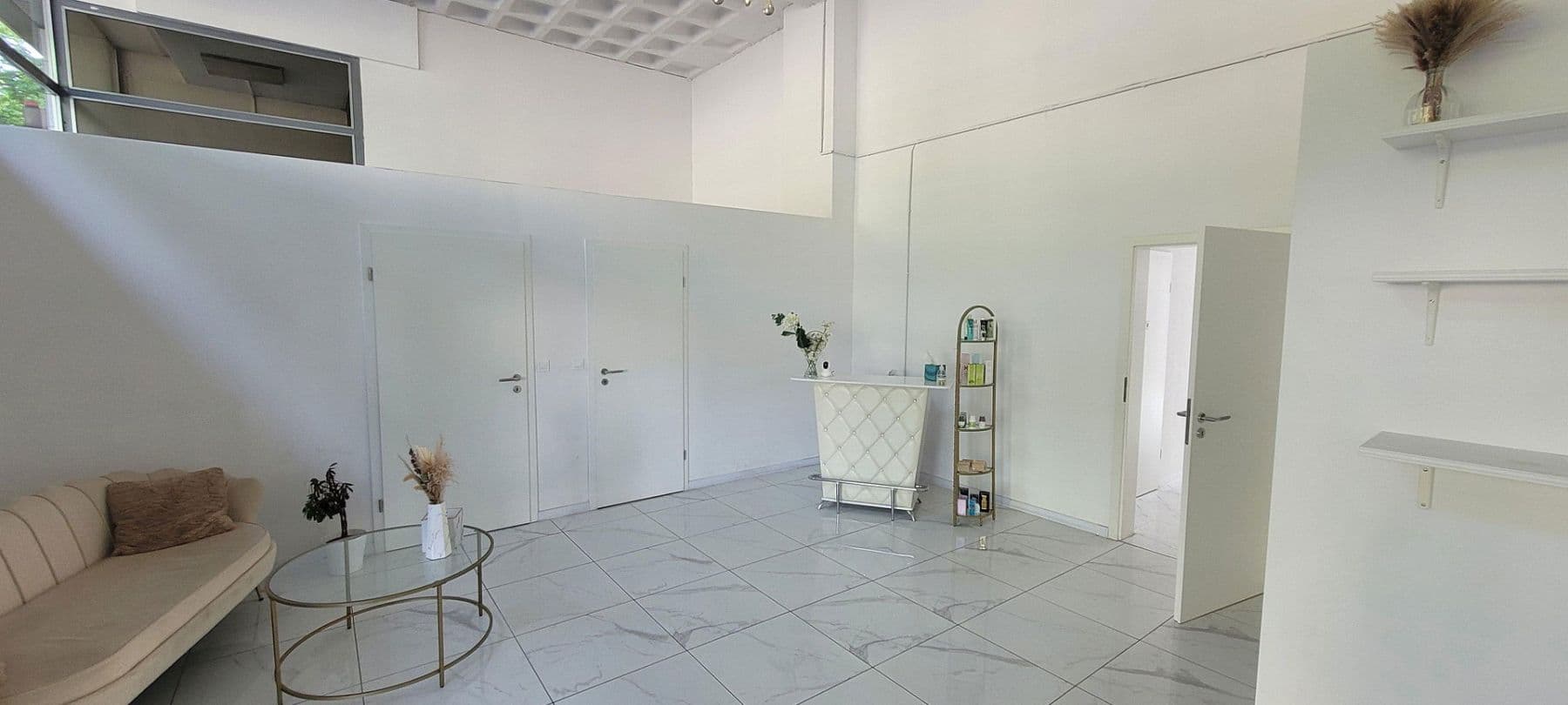 Prenájom nebytového priestoru 79 m², Gneisenaustr. 2, Berlin, Berlín Prenájom nebytového priestoru 79 m², Gneisenaustr. 2, Berlin, Berlín