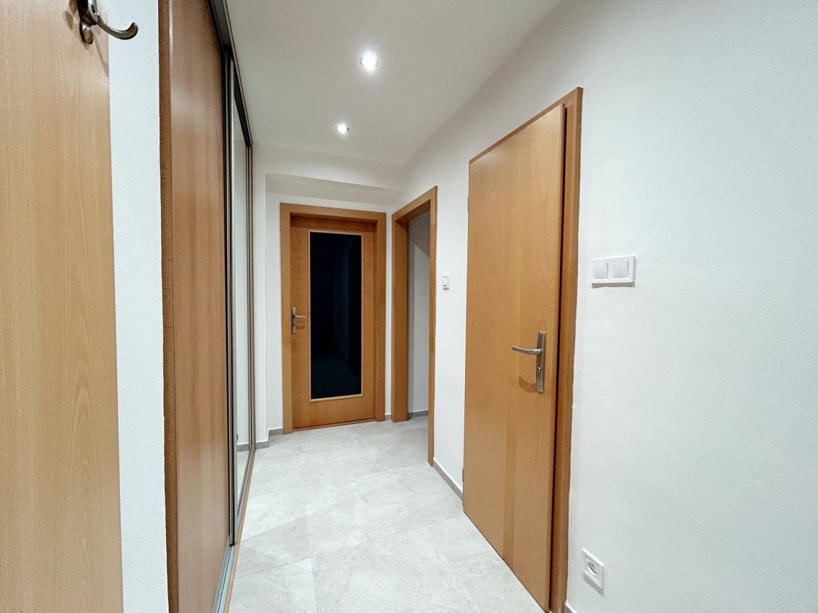 Prenájom bytu 2-izbový 52 m², Mánesova, Poděbrady, Středočeský kraj Prenájom bytu 2-izbový 52 m², Mánesova, Poděbrady, Středočeský kraj