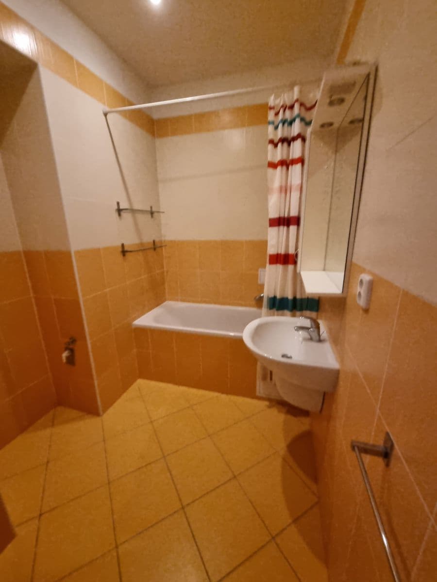 Predaj bytu 3-izbový 112 m², Přemyslovská, Praha, Praha Predaj bytu 3-izbový 112 m², Přemyslovská, Praha, Praha