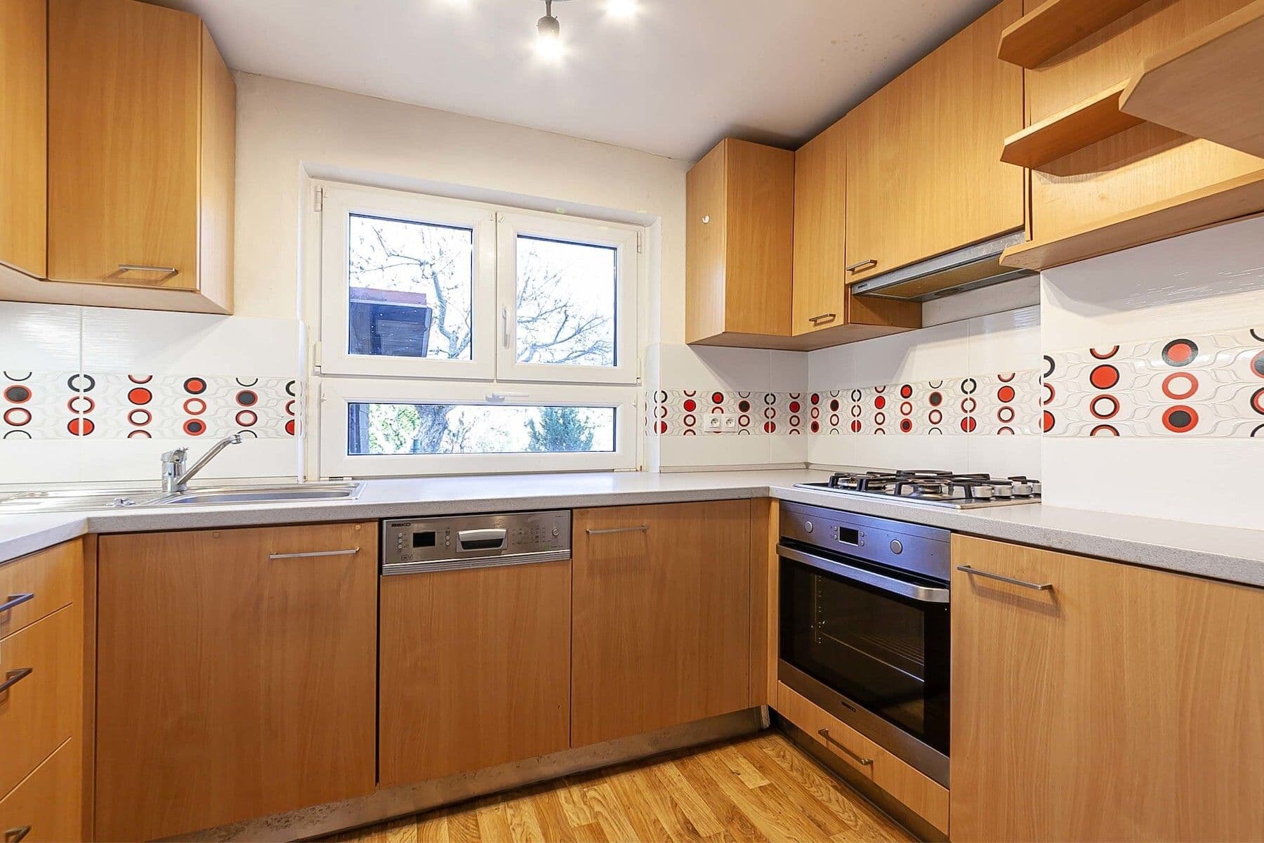 Predaj rekreačného objektu 100 m², pozemek 462 m², Stříbrná Skalice, Středočeský kraj Predaj rekreačného objektu 100 m², pozemek 462 m², Stříbrná Skalice, Středočeský kraj