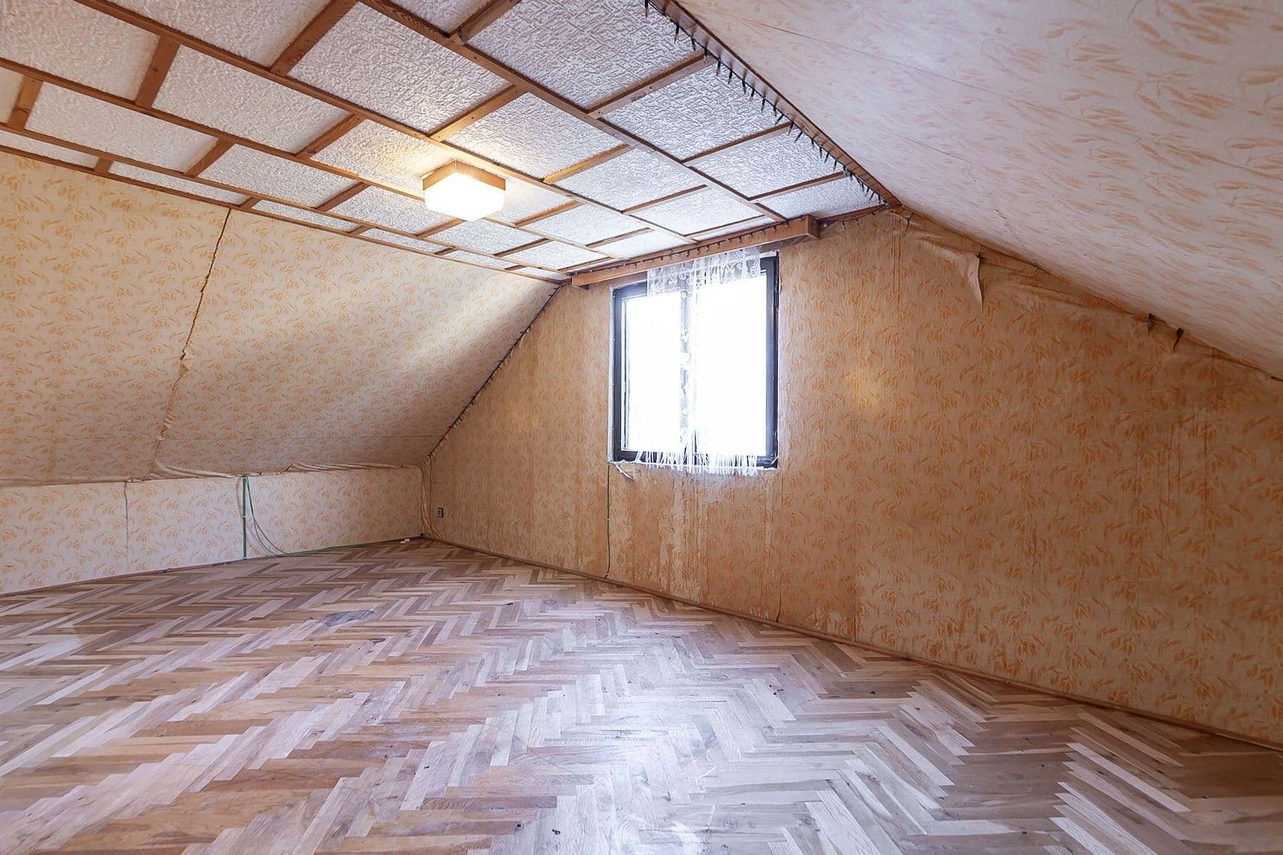 Predaj rekreačného objektu 100 m², pozemek 462 m², Stříbrná Skalice, Středočeský kraj Predaj rekreačného objektu 100 m², pozemek 462 m², Stříbrná Skalice, Středočeský kraj