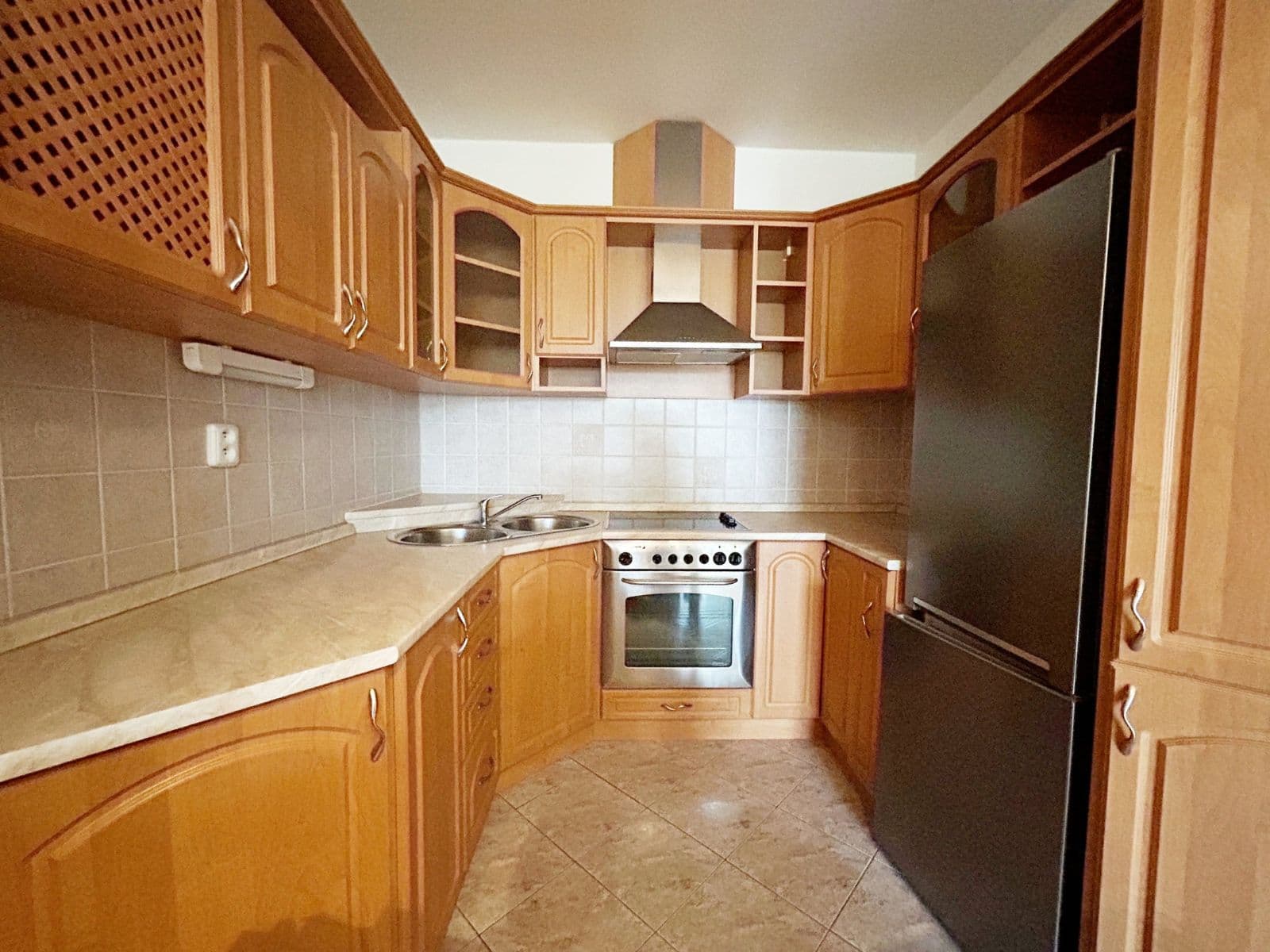 Prenájom bytu 2-izbový 76 m², nám. T.G.Masaryka, Poděbrady, Středočeský kraj Prenájom bytu 2-izbový 76 m², nám. T.G.Masaryka, Poděbrady, Středočeský kraj