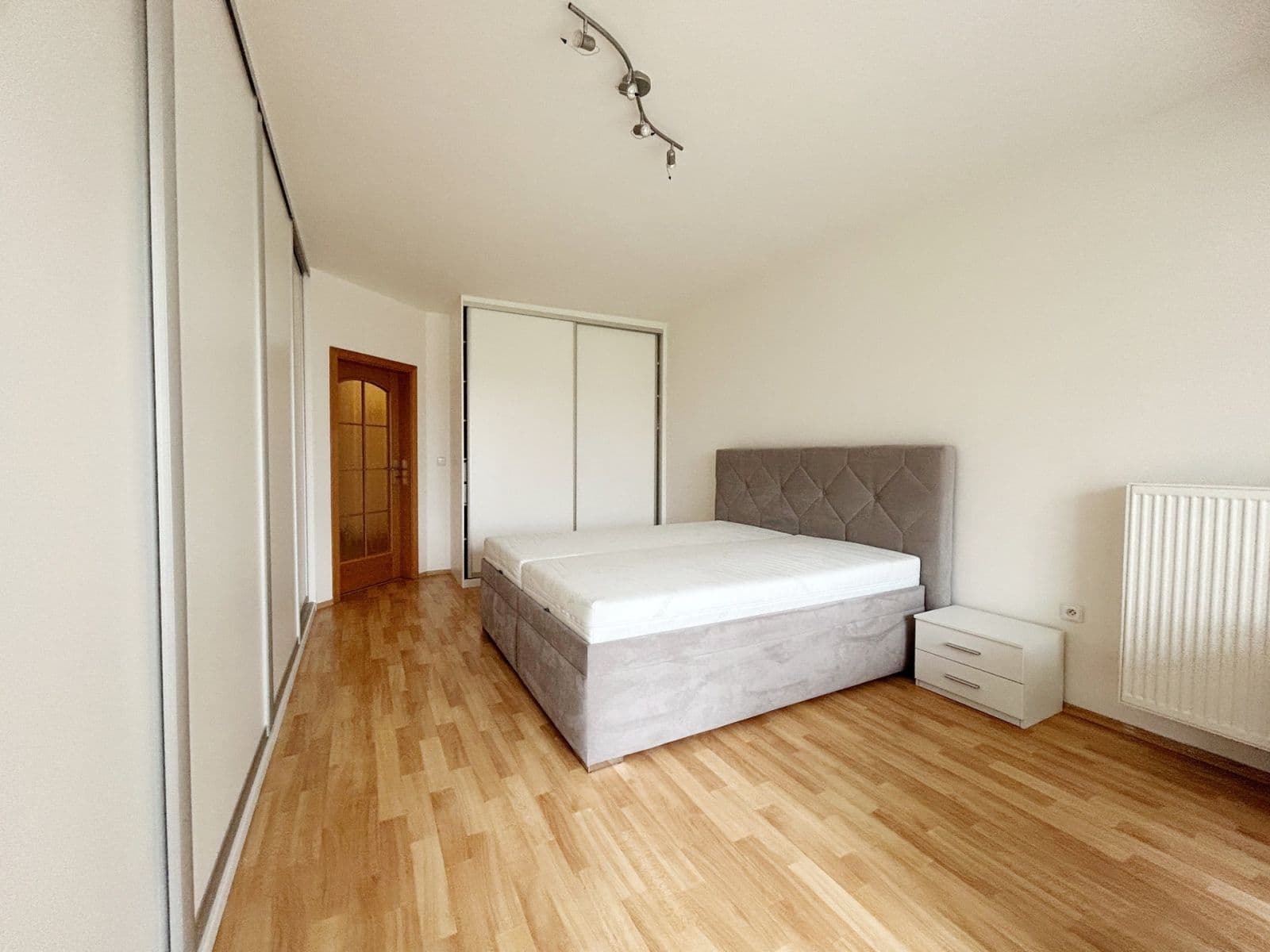 Prenájom bytu 2-izbový 76 m², nám. T.G.Masaryka, Poděbrady, Středočeský kraj Prenájom bytu 2-izbový 76 m², nám. T.G.Masaryka, Poděbrady, Středočeský kraj