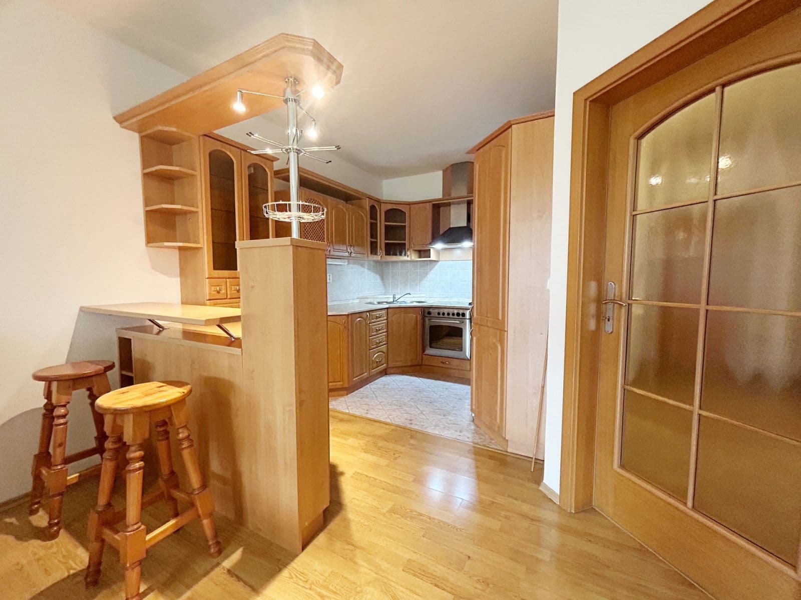 Prenájom bytu 2-izbový 76 m², nám. T.G.Masaryka, Poděbrady, Středočeský kraj Prenájom bytu 2-izbový 76 m², nám. T.G.Masaryka, Poděbrady, Středočeský kraj