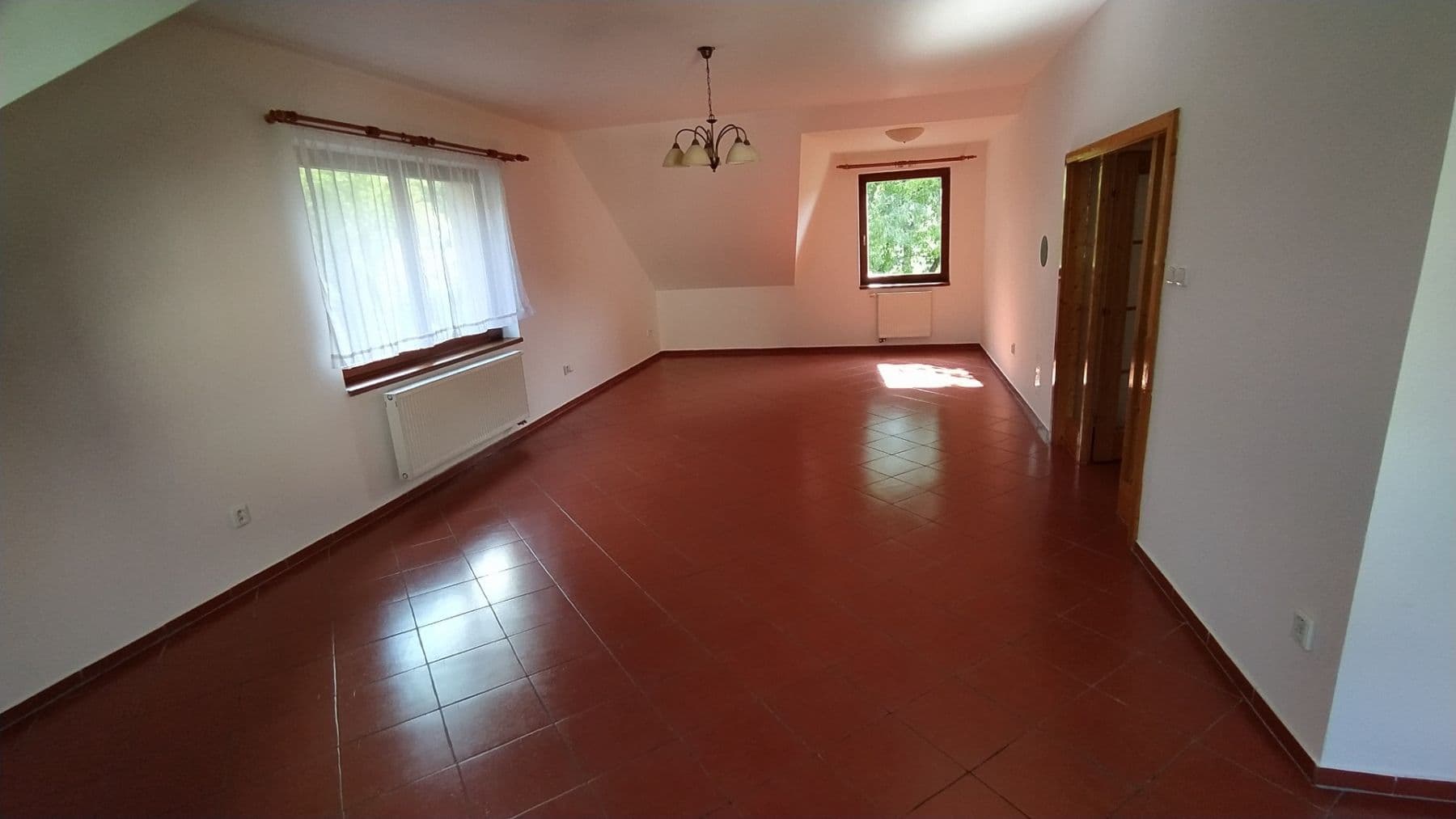 Prenájom bytu 3-izbový 96 m², U Kruhárny, Dobřichovice, Středočeský kraj Prenájom bytu 3-izbový 96 m², U Kruhárny, Dobřichovice, Středočeský kraj