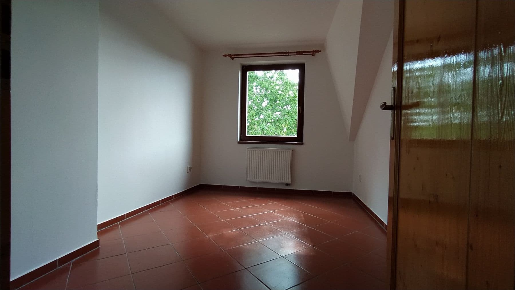 Prenájom bytu 3-izbový 96 m², U Kruhárny, Dobřichovice, Středočeský kraj Prenájom bytu 3-izbový 96 m², U Kruhárny, Dobřichovice, Středočeský kraj