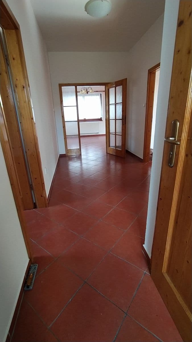 Prenájom bytu 3-izbový 96 m², U Kruhárny, Dobřichovice, Středočeský kraj Prenájom bytu 3-izbový 96 m², U Kruhárny, Dobřichovice, Středočeský kraj