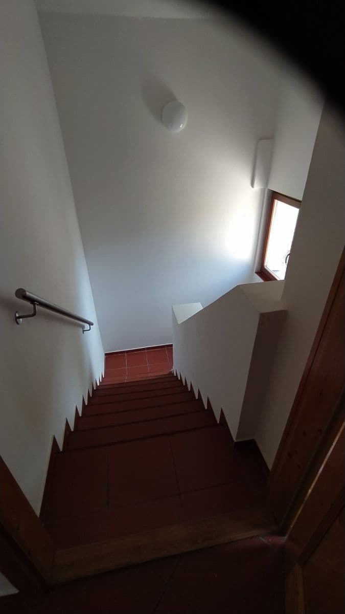 Prenájom bytu 3-izbový 96 m², U Kruhárny, Dobřichovice, Středočeský kraj Prenájom bytu 3-izbový 96 m², U Kruhárny, Dobřichovice, Středočeský kraj