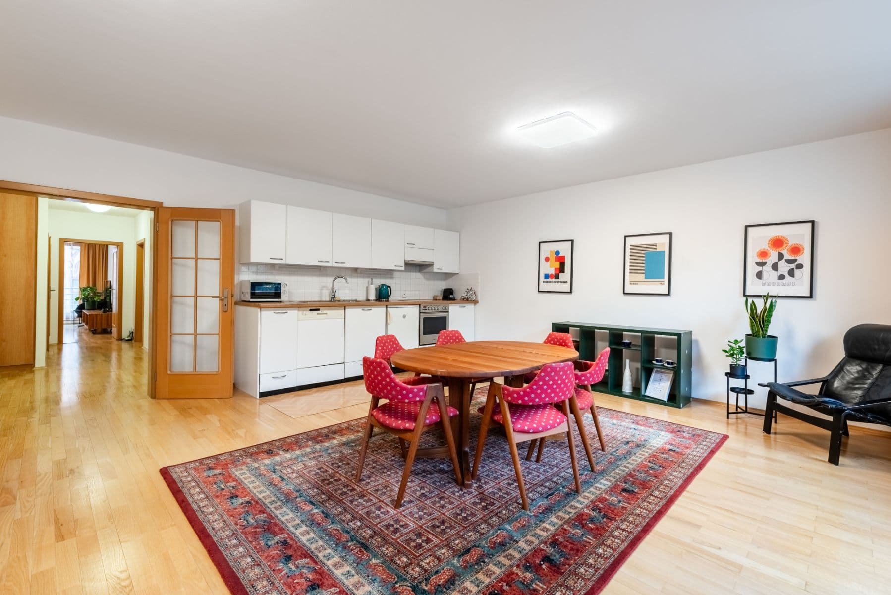 Prenájom bytu 80 m², Rostovská, Praha, Praha Prenájom bytu 80 m², Rostovská, Praha, Praha