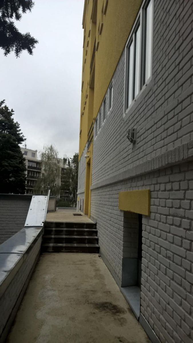 Prenájom bytu 2-izbový 59 m², U Družstva Život, Praha, Praha Prenájom bytu 2-izbový 59 m², U Družstva Život, Praha, Praha