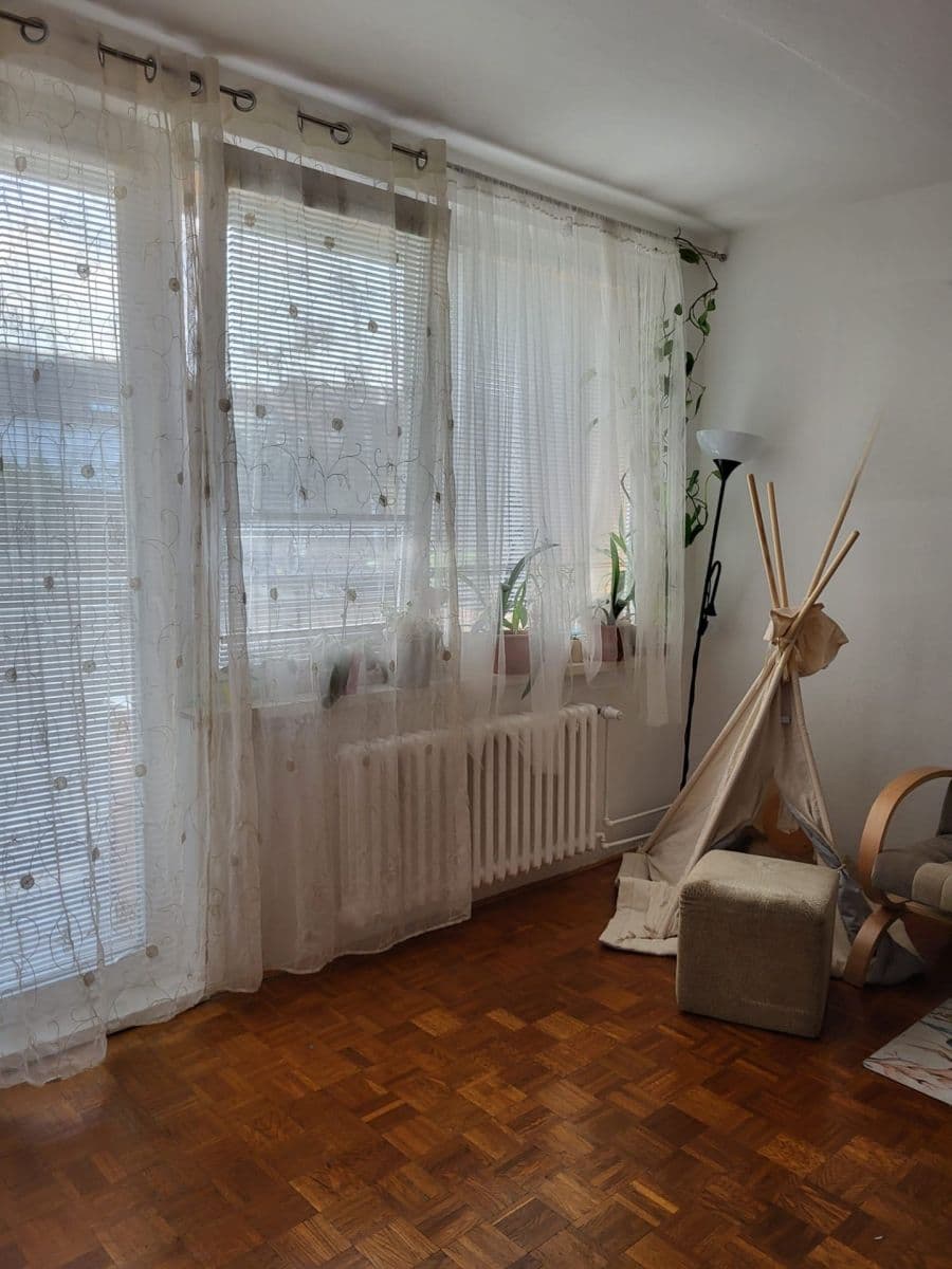 Predaj bytu 2-izbový 68 m², K. Světlé, Zlín, Zlínský kraj Predaj bytu 2-izbový 68 m², K. Světlé, Zlín, Zlínský kraj