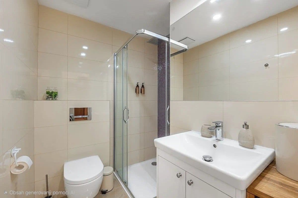 Prenájom bytu 1-izbový 36 m², Záhřebská, Praha, Praha Prenájom bytu 1-izbový 36 m², Záhřebská, Praha, Praha
