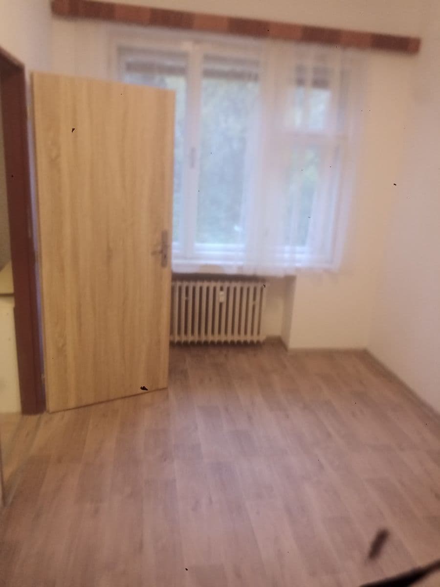 Prenájom bytu 1-izbový 24 m², Kvítková, Zlín, Zlínský kraj Prenájom bytu 1-izbový 24 m², Kvítková, Zlín, Zlínský kraj