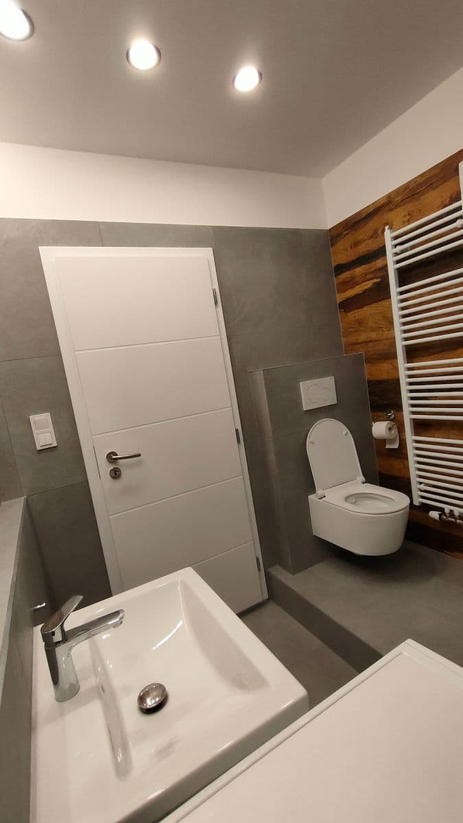 Prenájom bytu 1-izbový 32 m², Evropská, Praha, Praha Prenájom bytu 1-izbový 32 m², Evropská, Praha, Praha