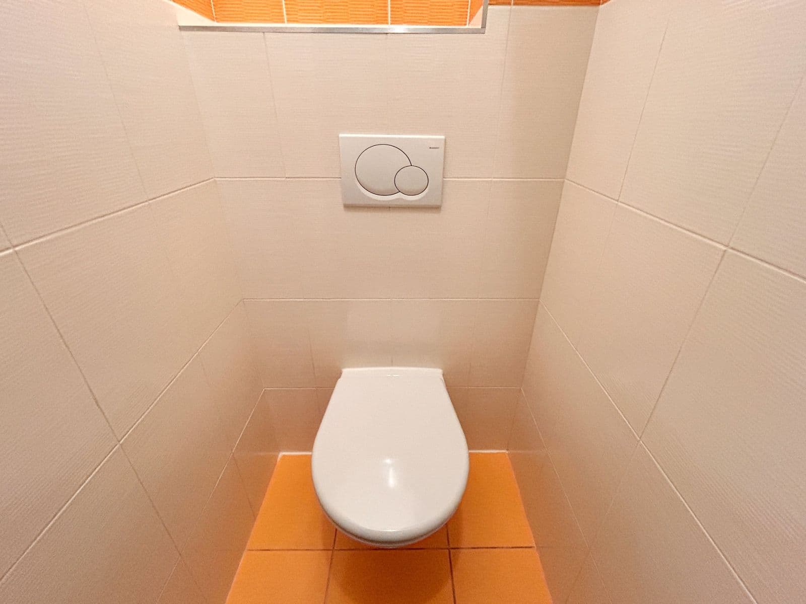 Prenájom bytu 2-izbový 65 m², Jičínská, Praha, Praha Prenájom bytu 2-izbový 65 m², Jičínská, Praha, Praha