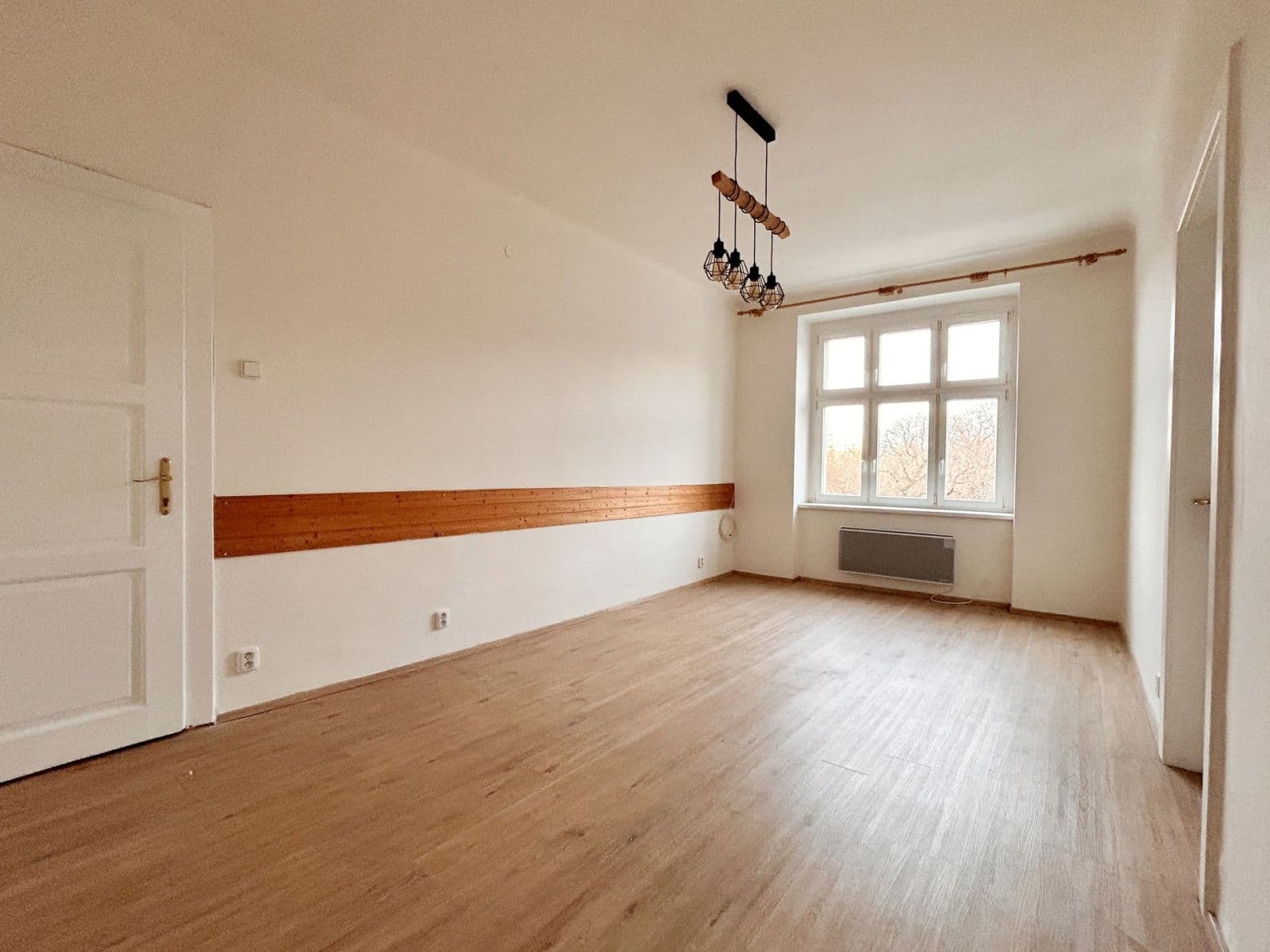 Prenájom bytu 2-izbový 65 m², Jičínská, Praha, Praha Prenájom bytu 2-izbový 65 m², Jičínská, Praha, Praha
