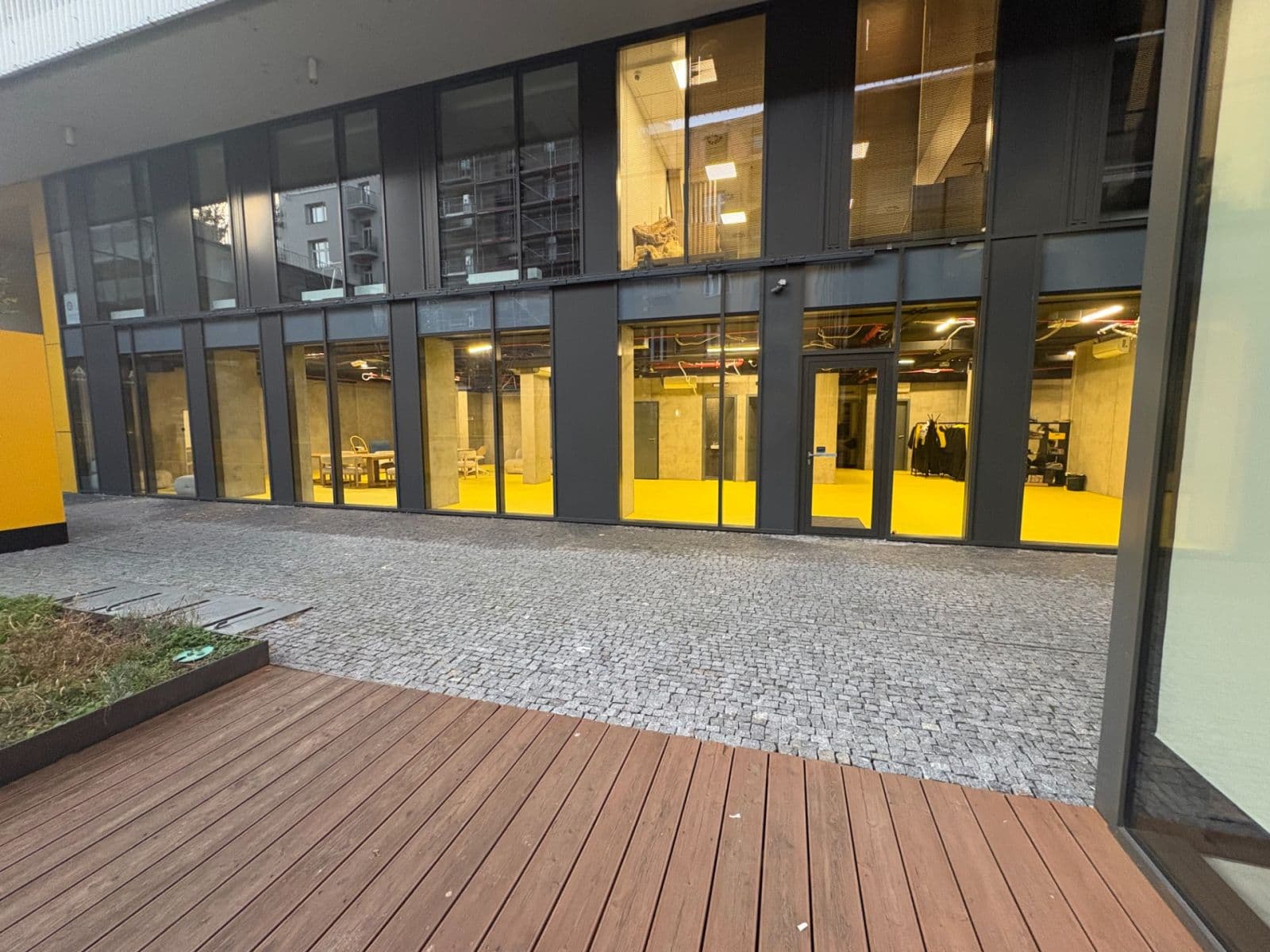 Prenájom nebytového priestoru 215 m², Sokolovská, Praha, Praha Prenájom nebytového priestoru 215 m², Sokolovská, Praha, Praha