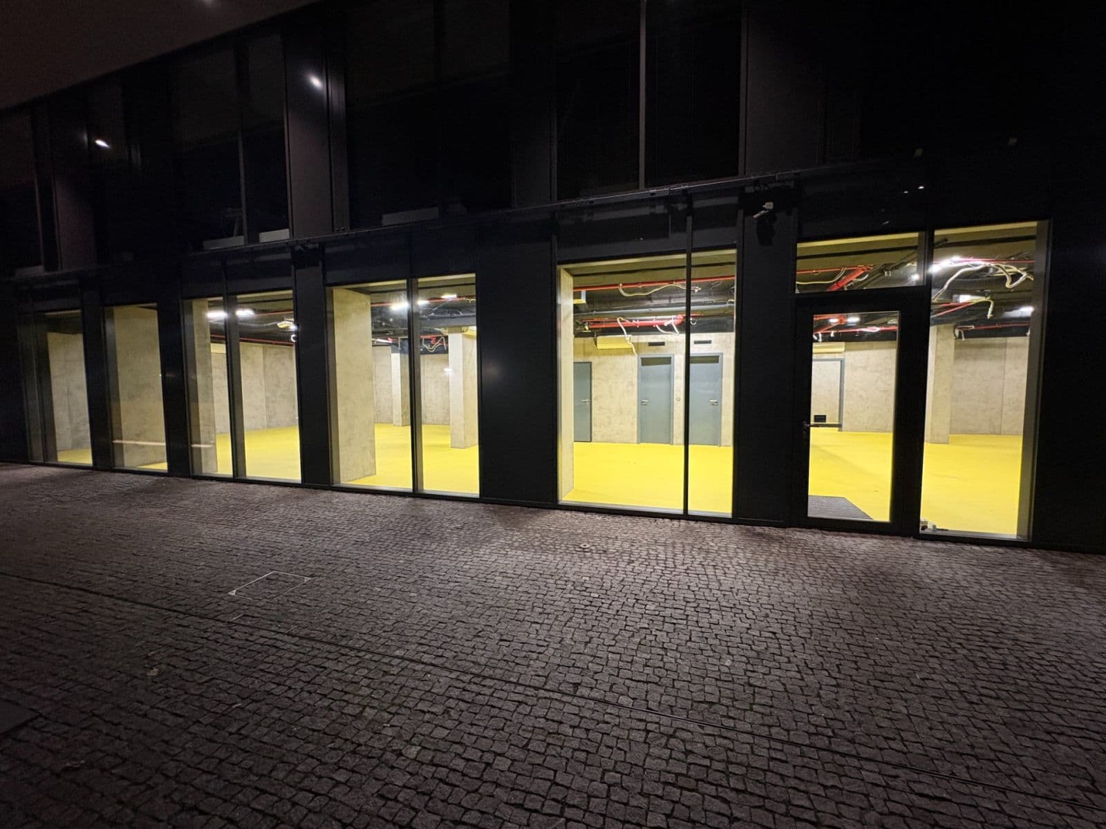 Prenájom nebytového priestoru 215 m², Sokolovská, Praha, Praha Prenájom nebytového priestoru 215 m², Sokolovská, Praha, Praha