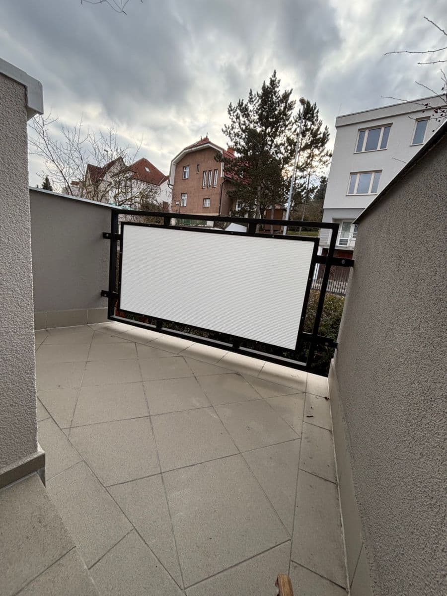 Prenájom bytu 3-izbový 85 m², Gončarenkova, Praha, Praha Prenájom bytu 3-izbový 85 m², Gončarenkova, Praha, Praha