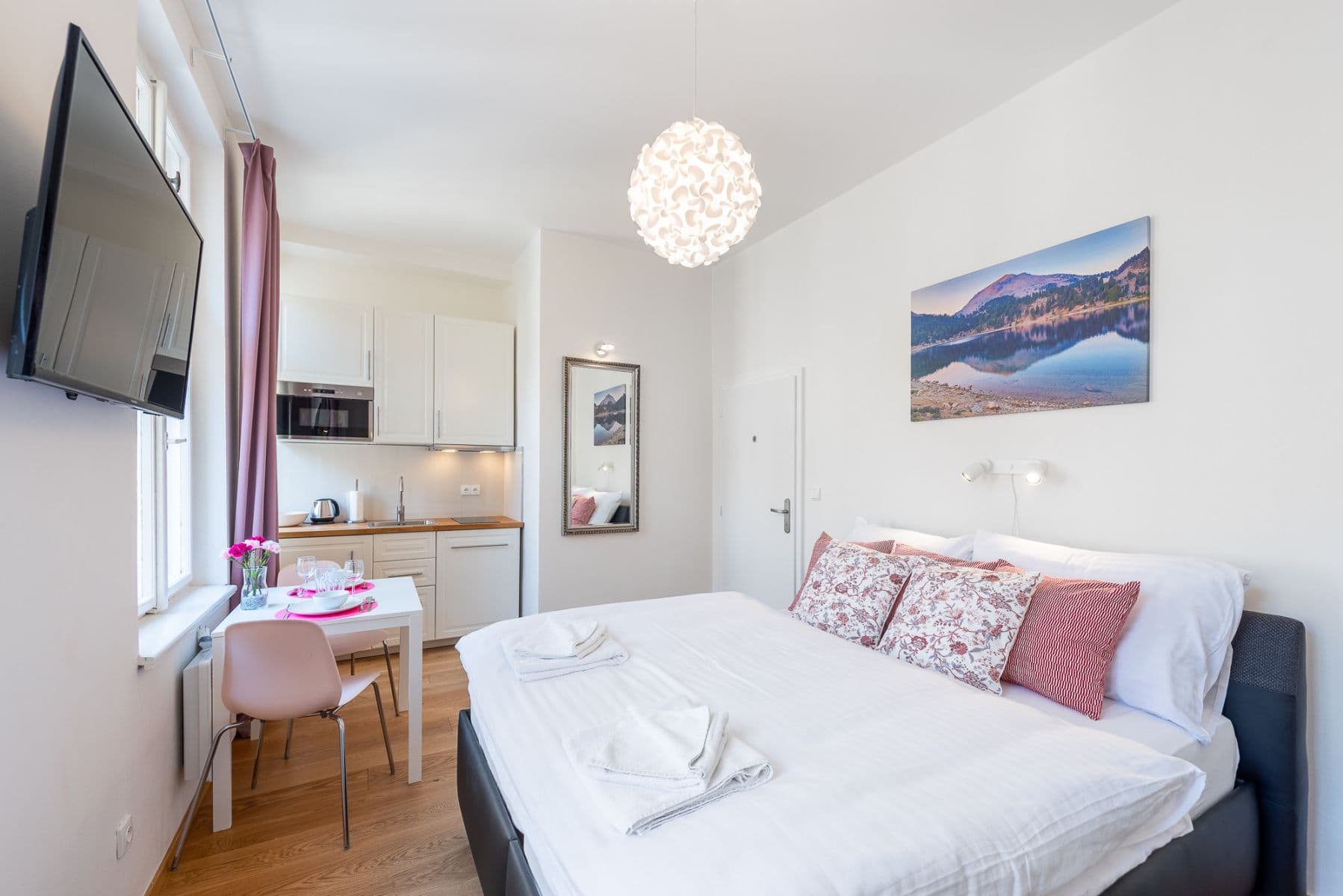 Prenájom bytu 29 m², Těšnov, Praha, Praha Prenájom bytu 29 m², Těšnov, Praha, Praha