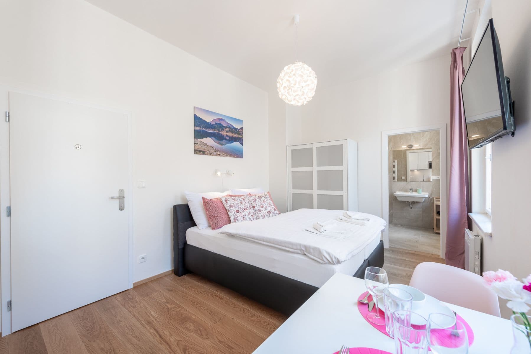 Prenájom bytu 29 m², Těšnov, Praha, Praha Prenájom bytu 29 m², Těšnov, Praha, Praha