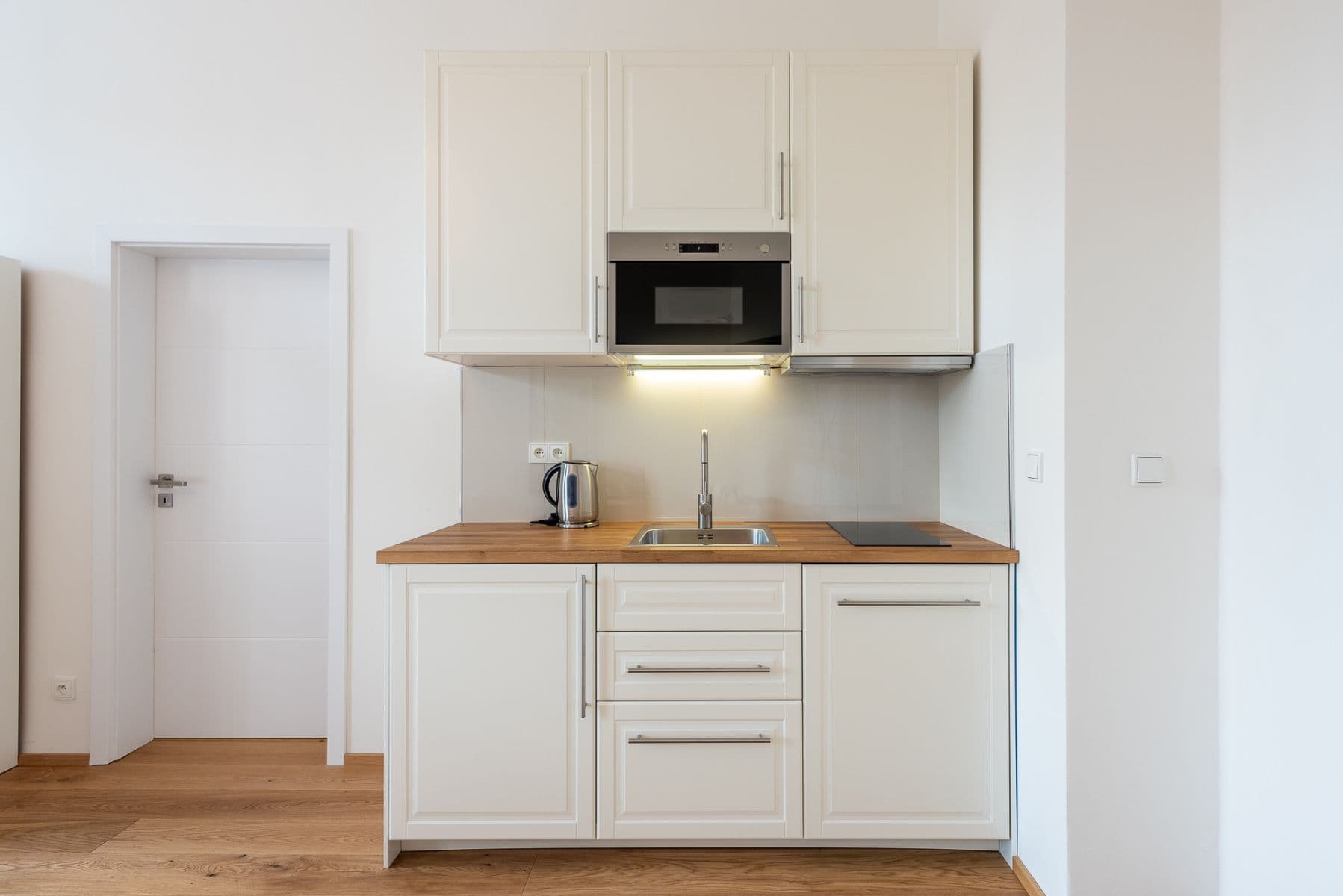 Prenájom bytu 48 m², Těšnov, Praha, Praha Prenájom bytu 48 m², Těšnov, Praha, Praha