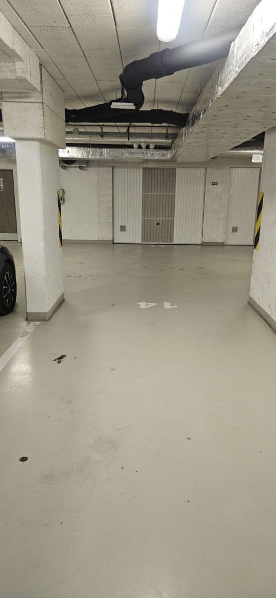 Prenájom garáže 18 m², Sicherova, Praha, Praha Prenájom garáže 18 m², Sicherova, Praha, Praha