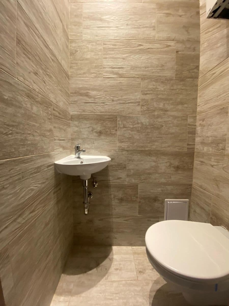 Prenájom bytu 1-izbový 33 m², U Skládky, Praha, Praha Prenájom bytu 1-izbový 33 m², U Skládky, Praha, Praha