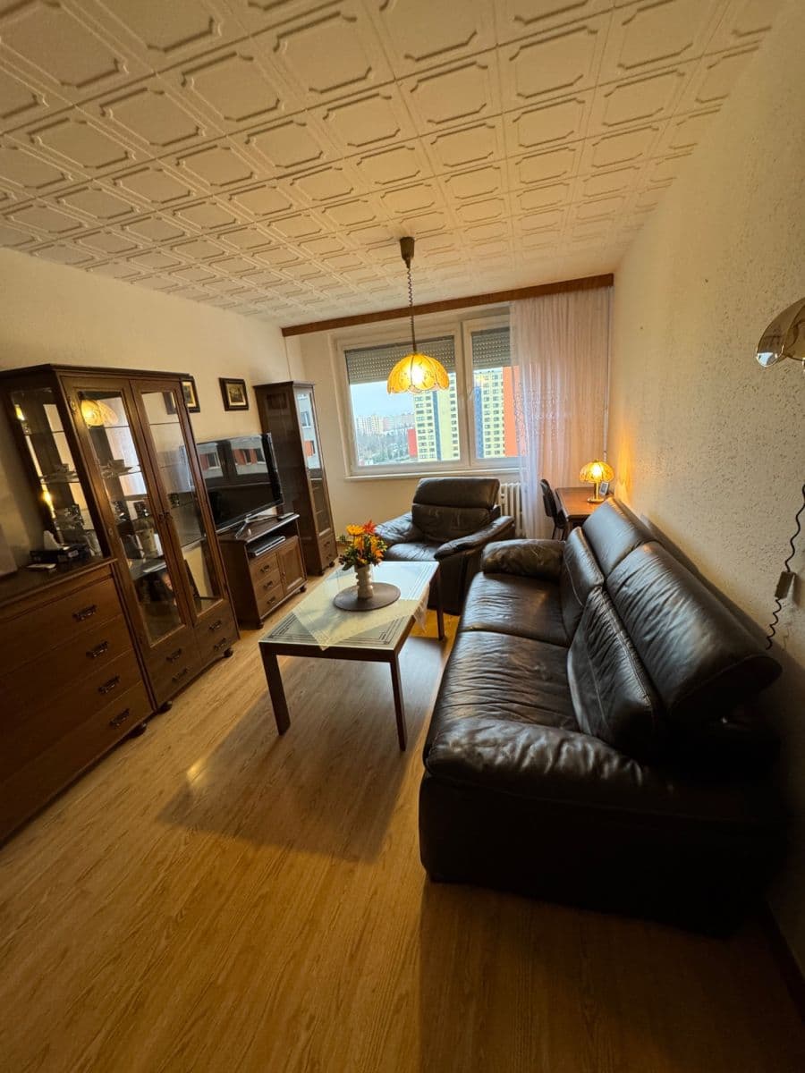 Prenájom bytu 2-izbový 42 m², Růženínská, Praha, Praha Prenájom bytu 2-izbový 42 m², Růženínská, Praha, Praha