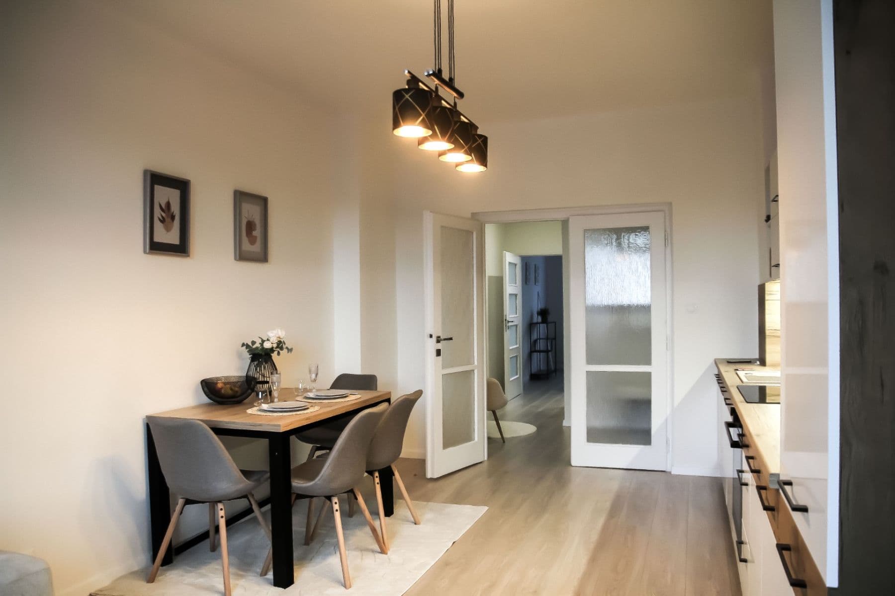 Prenájom bytu 2-izbový 49 m², Ke Strašnické, Praha, Praha Prenájom bytu 2-izbový 49 m², Ke Strašnické, Praha, Praha