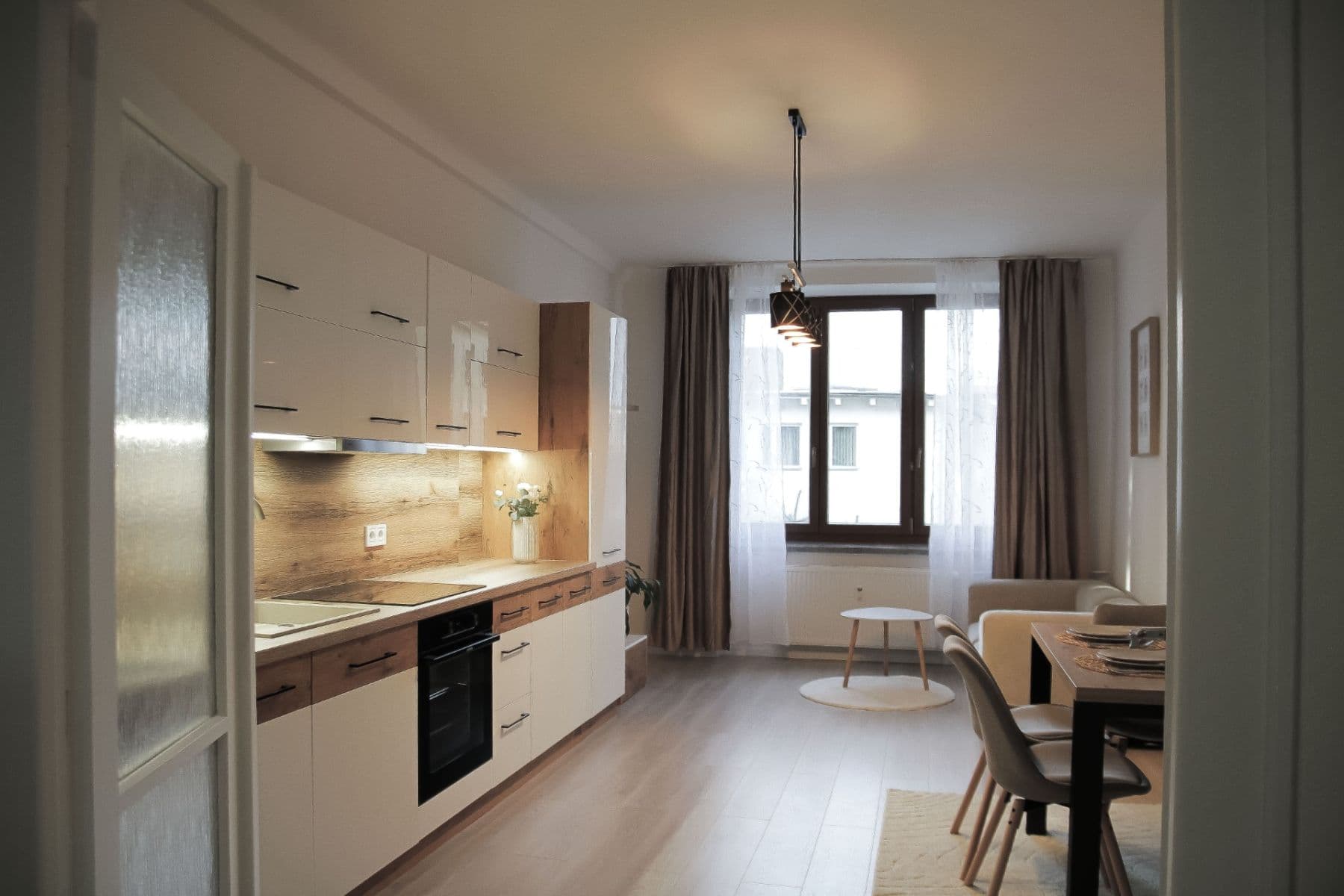 Prenájom bytu 2-izbový 49 m², Ke Strašnické, Praha, Praha Prenájom bytu 2-izbový 49 m², Ke Strašnické, Praha, Praha