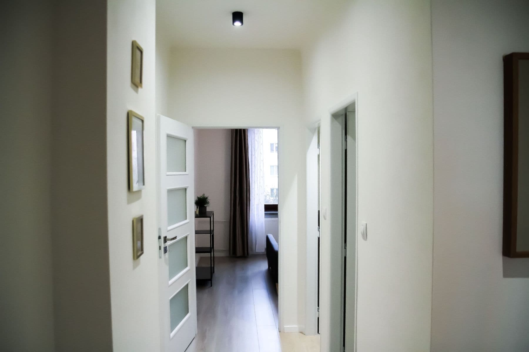 Prenájom bytu 2-izbový 49 m², Ke Strašnické, Praha, Praha Prenájom bytu 2-izbový 49 m², Ke Strašnické, Praha, Praha