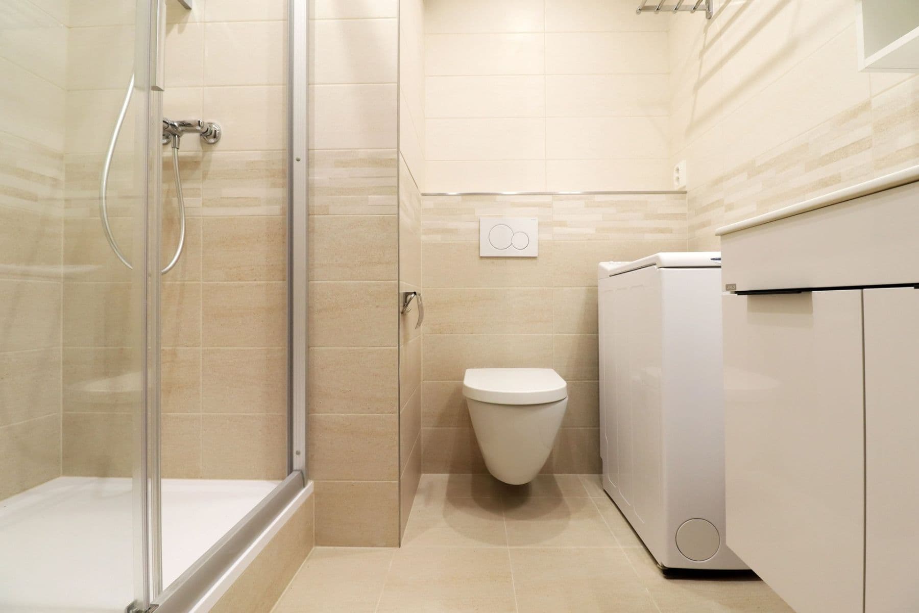 Prenájom bytu 2-izbový 43 m², K lukám, Praha, Praha Prenájom bytu 2-izbový 43 m², K lukám, Praha, Praha