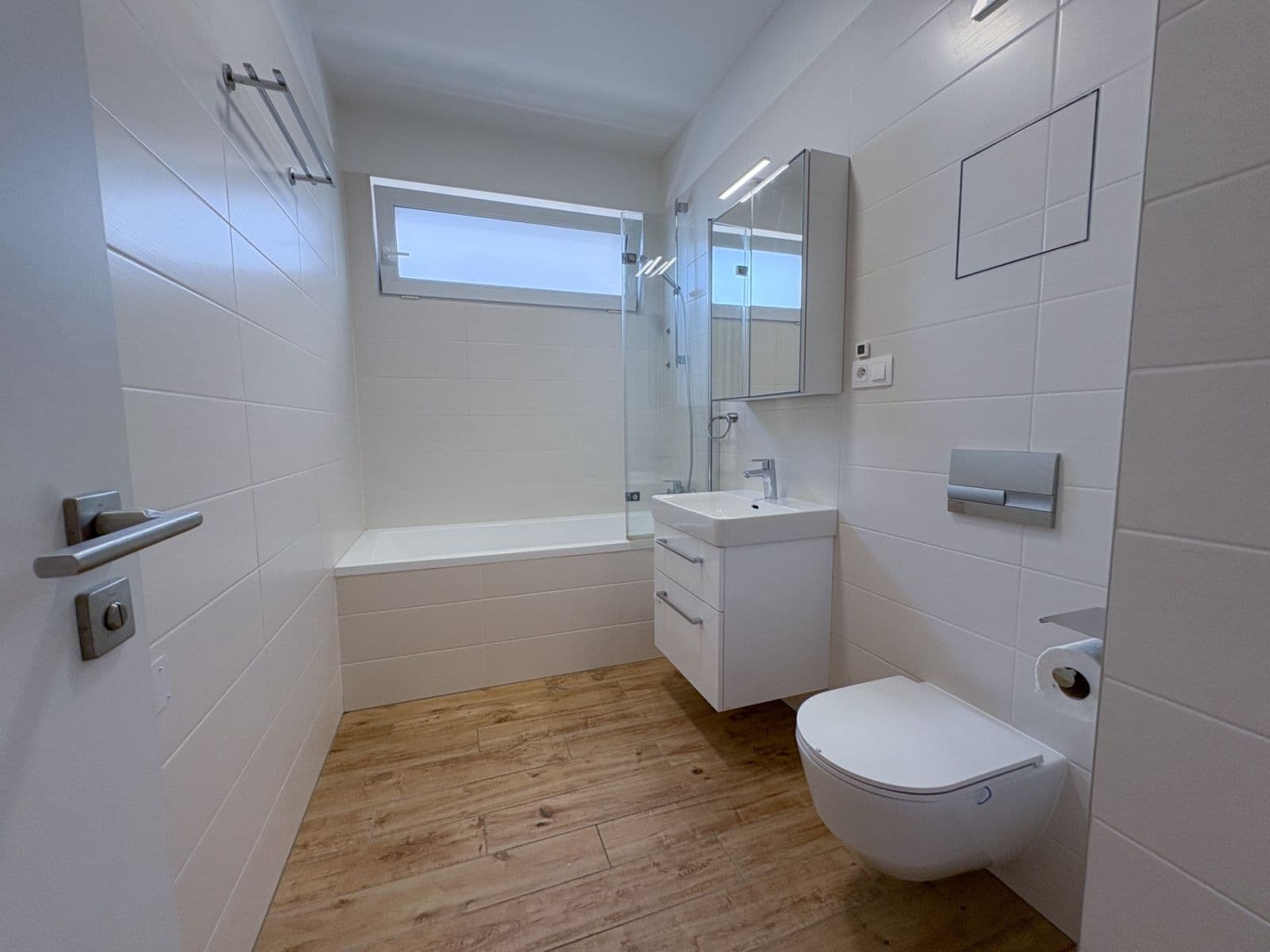 Prenájom bytu 2-izbový 55 m², Saarinenova, Praha, Praha Prenájom bytu 2-izbový 55 m², Saarinenova, Praha, Praha