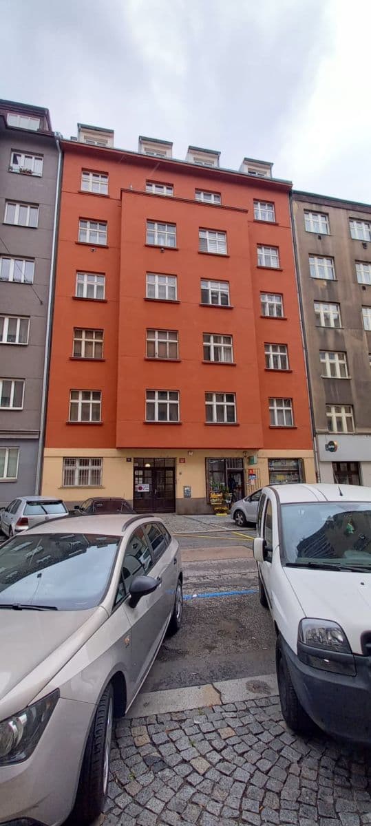 Prenájom bytu 3-izbový 75 m², Schnirchova, Praha, Praha Prenájom bytu 3-izbový 75 m², Schnirchova, Praha, Praha