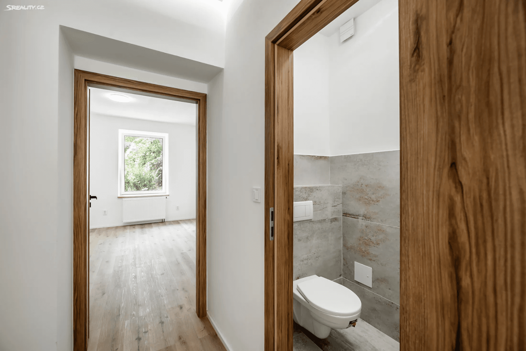 Predaj bytu 3-izbový 56 m², Na Dvorcích, Praha, Praha Predaj bytu 3-izbový 56 m², Na Dvorcích, Praha, Praha