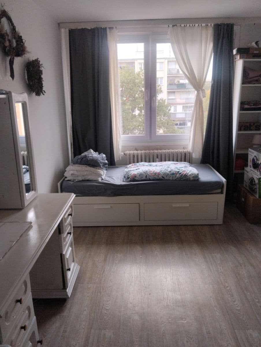 Prenájom bytu 2-izbový 54 m², Jesenická, Praha, Praha Prenájom bytu 2-izbový 54 m², Jesenická, Praha, Praha