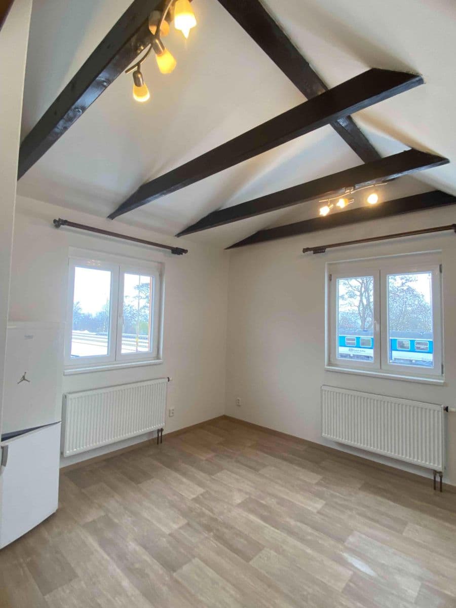 Prenájom bytu 1-izbový 33 m², Nádražní, Líbeznice, Středočeský kraj Prenájom bytu 1-izbový 33 m², Nádražní, Líbeznice, Středočeský kraj