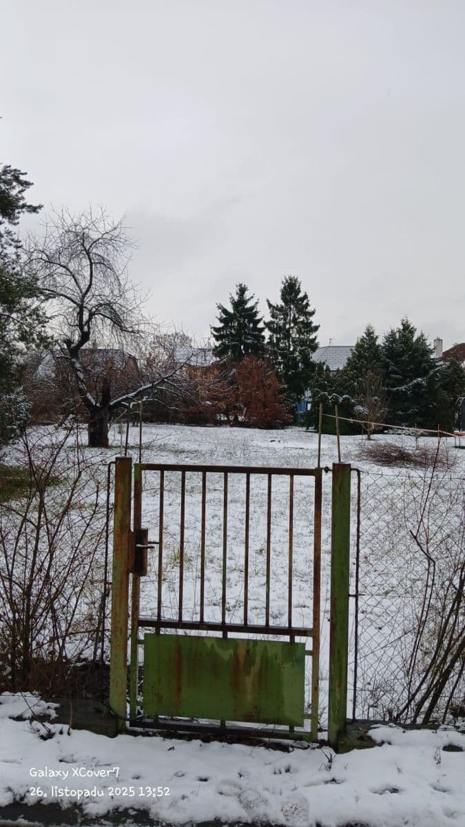 Predaj pozemku 1.137 m², Tolarova, Pardubice, Pardubický kraj Predaj pozemku 1.137 m², Tolarova, Pardubice, Pardubický kraj