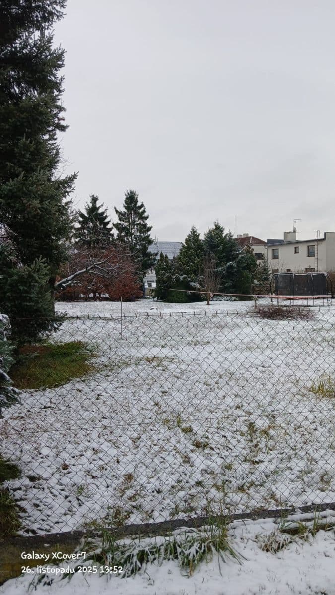 Predaj pozemku 1.137 m², Tolarova, Pardubice, Pardubický kraj Predaj pozemku 1.137 m², Tolarova, Pardubice, Pardubický kraj