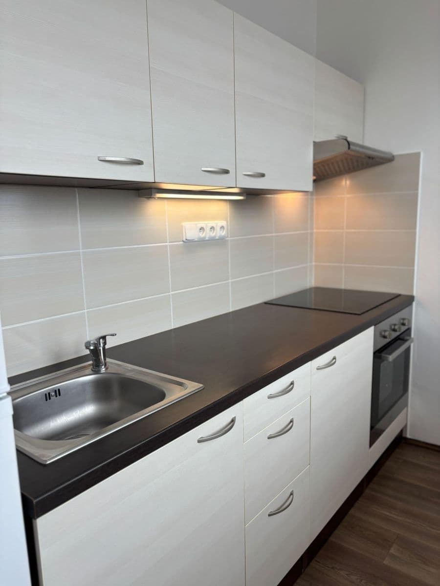 Prenájom bytu 2-izbový 50 m², Písecká, Strakonice, Jihočeský kraj Prenájom bytu 2-izbový 50 m², Písecká, Strakonice, Jihočeský kraj