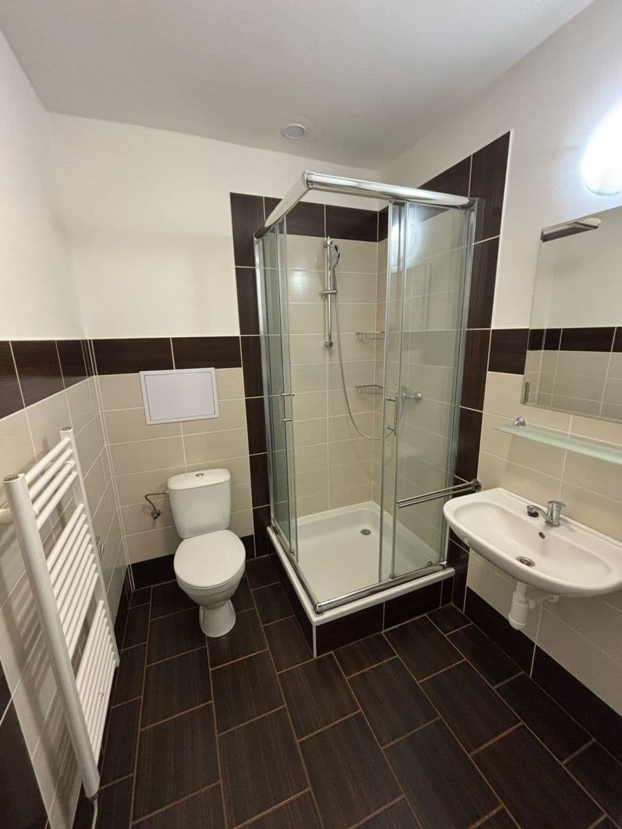 Prenájom bytu 2-izbový 50 m², Písecká, Strakonice, Jihočeský kraj Prenájom bytu 2-izbový 50 m², Písecká, Strakonice, Jihočeský kraj