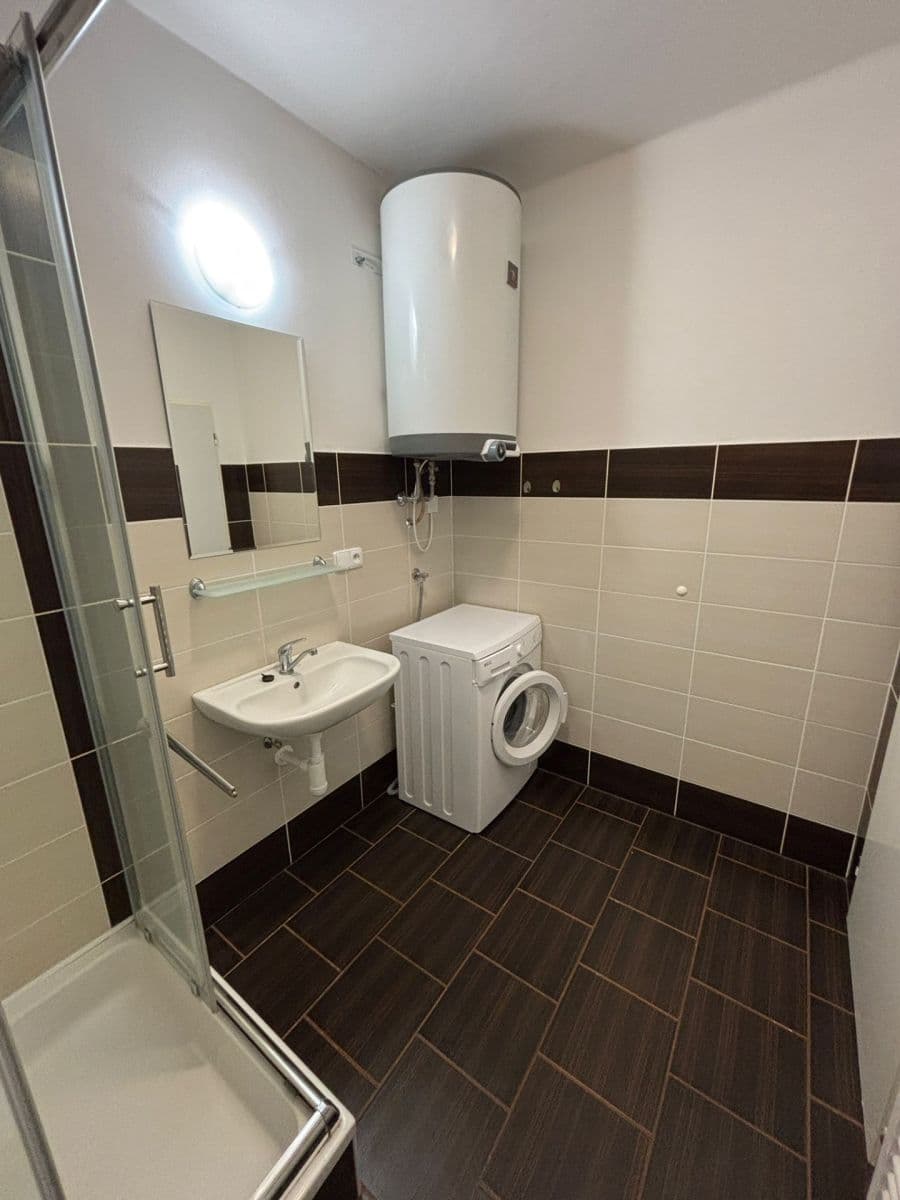 Prenájom bytu 2-izbový 50 m², Písecká, Strakonice, Jihočeský kraj Prenájom bytu 2-izbový 50 m², Písecká, Strakonice, Jihočeský kraj