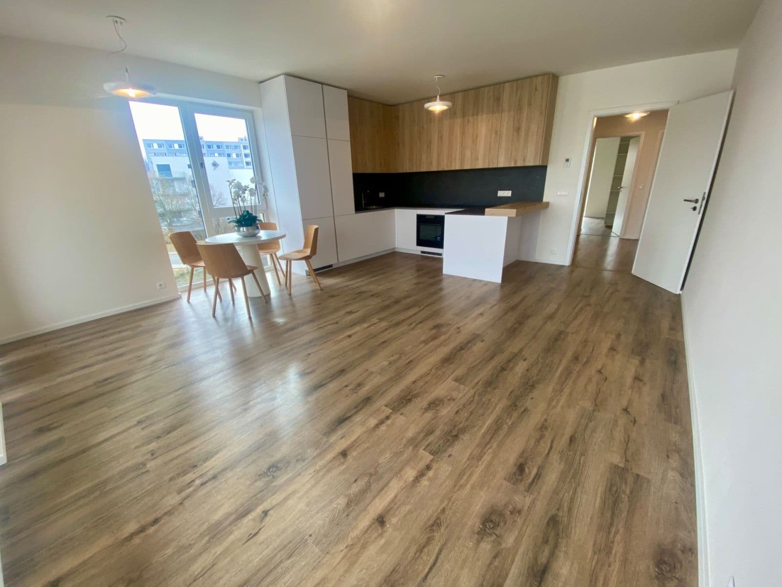 Prenájom bytu 3-izbový 83 m², Duslova, Beroun, Středočeský kraj Prenájom bytu 3-izbový 83 m², Duslova, Beroun, Středočeský kraj