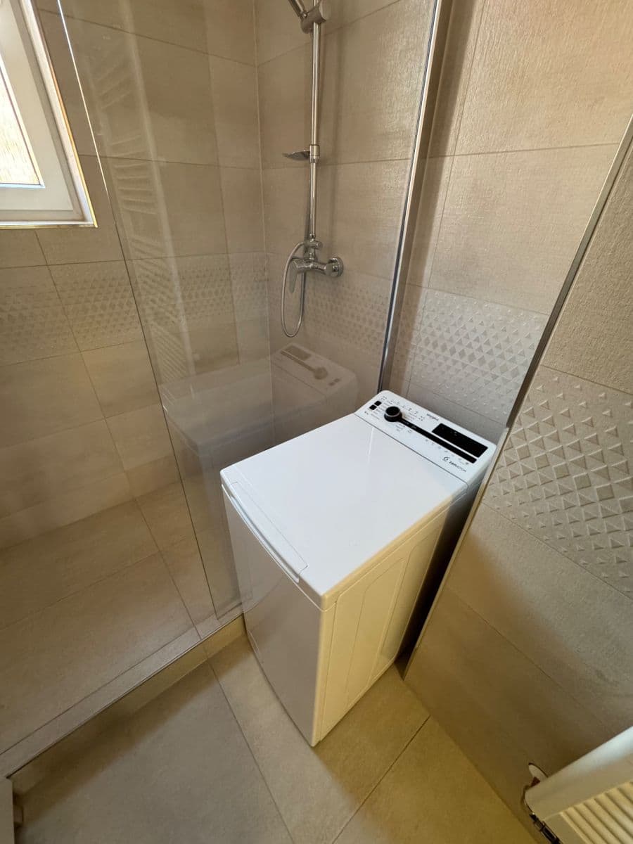 Prenájom bytu 2-izbový 70 m², Nepomucká, Plzeň, Plzeňský kraj Prenájom bytu 2-izbový 70 m², Nepomucká, Plzeň, Plzeňský kraj