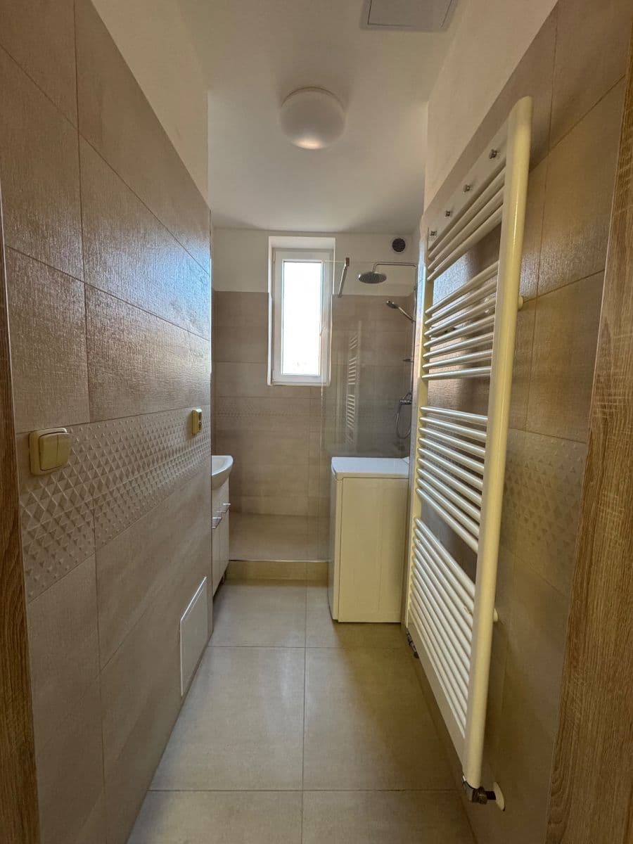 Prenájom bytu 2-izbový 70 m², Nepomucká, Plzeň, Plzeňský kraj Prenájom bytu 2-izbový 70 m², Nepomucká, Plzeň, Plzeňský kraj