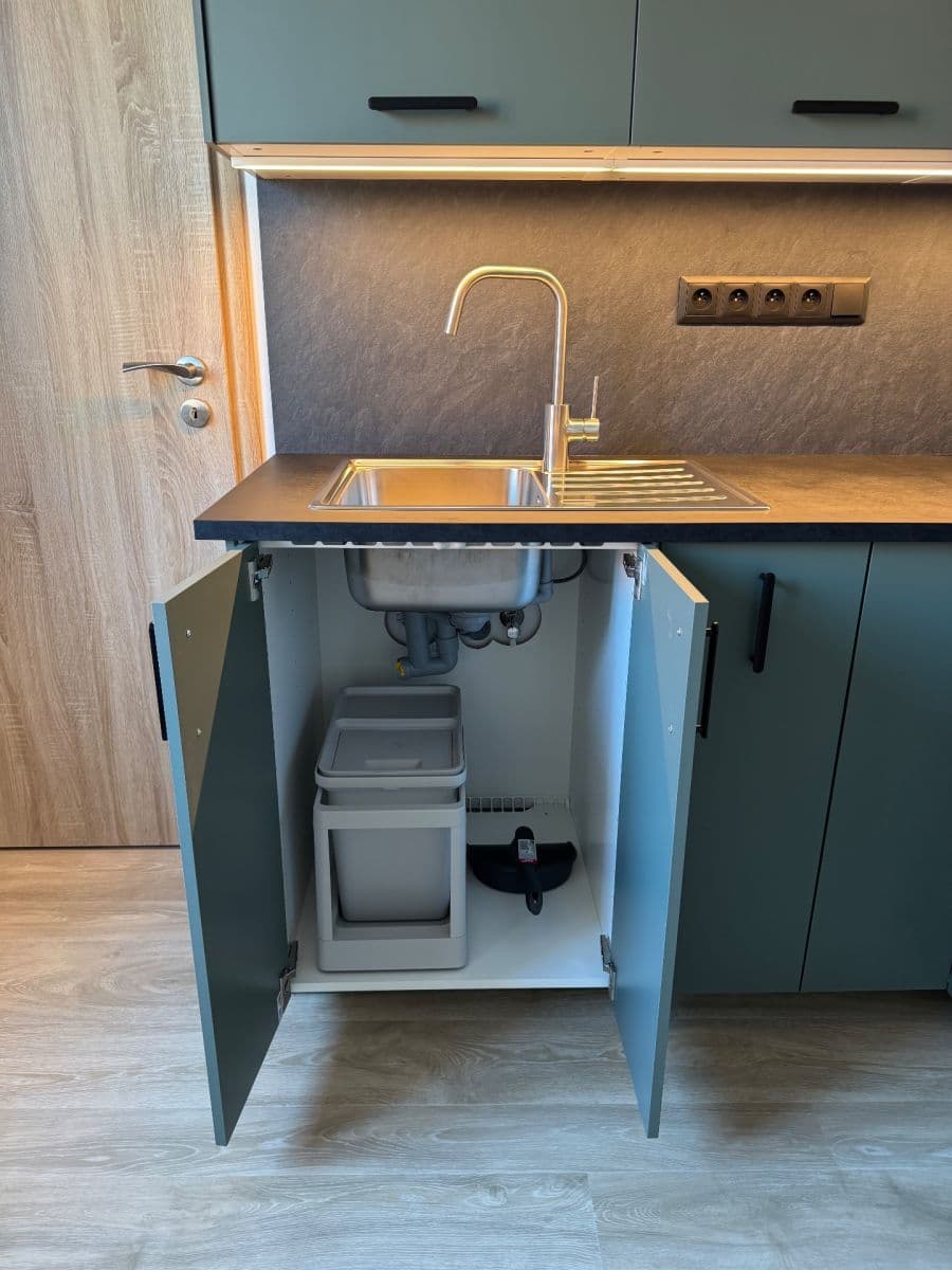 Prenájom bytu 2-izbový 70 m², Nepomucká, Plzeň, Plzeňský kraj Prenájom bytu 2-izbový 70 m², Nepomucká, Plzeň, Plzeňský kraj