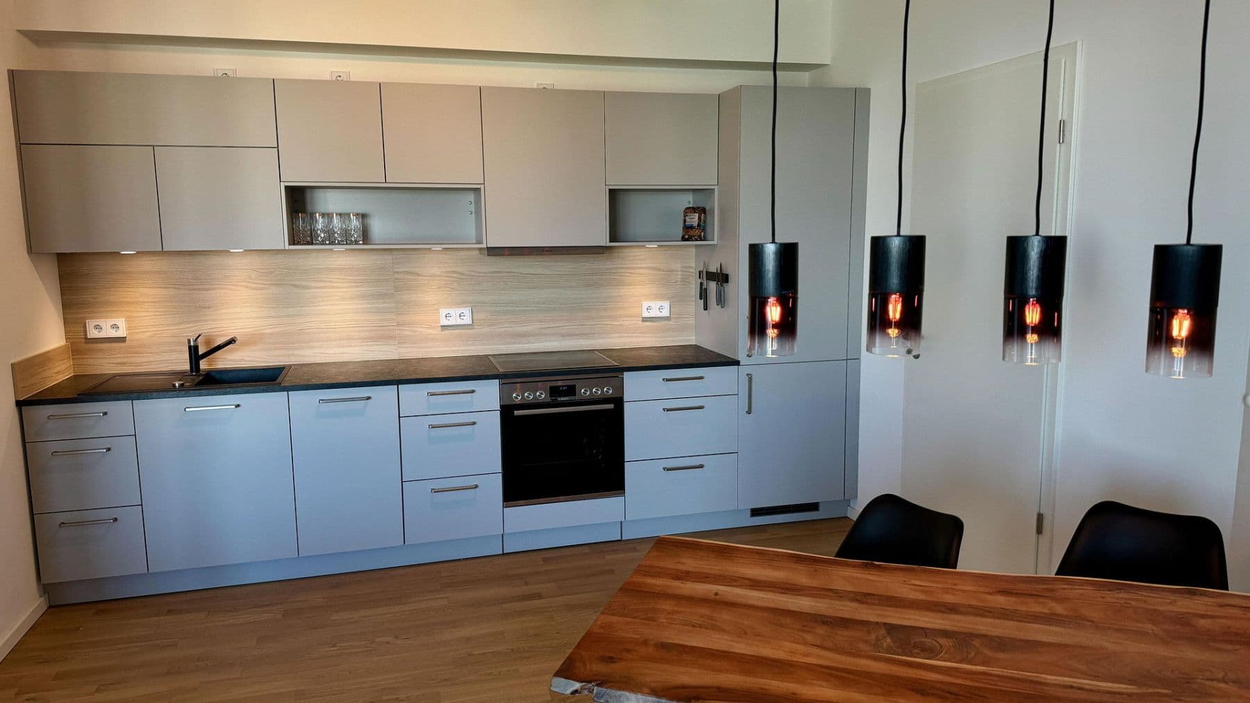 Prenájom bytu 2-izbový 59 m², Weserstr 44, Berlin, Berlín Prenájom bytu 2-izbový 59 m², Weserstr 44, Berlin, Berlín